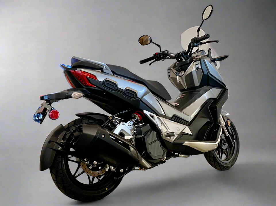 Lifan KPV | 150cc Scooter | Fuel-Injected | Street Legal