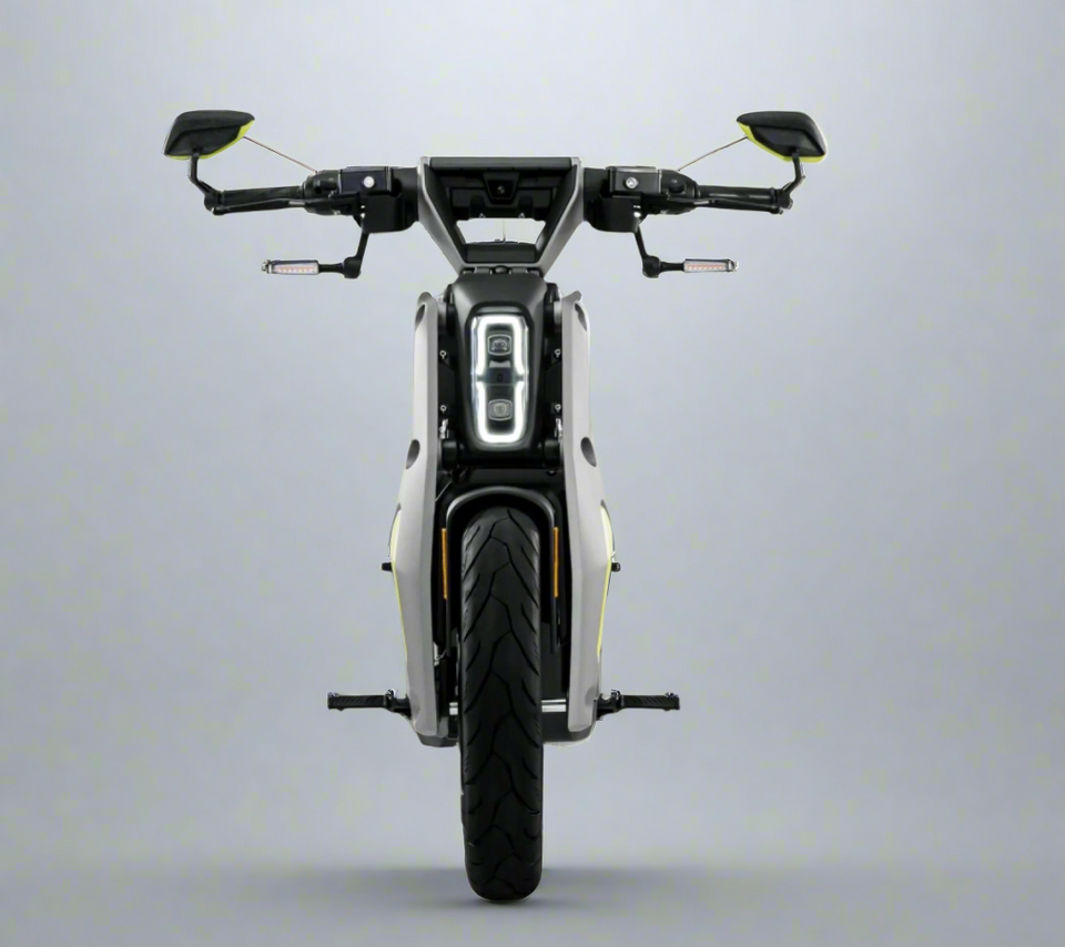 NAXEON I AM | 6.5KW Motor | 72V Lithium Electric Motorcycle | Automatic Street Legal