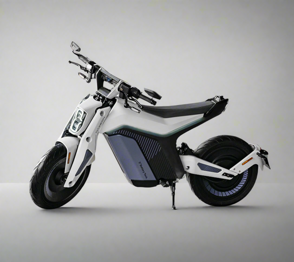 NAXEON I AM | 6.5KW Motor | 72V Lithium Electric Motorcycle | Automatic Street Legal