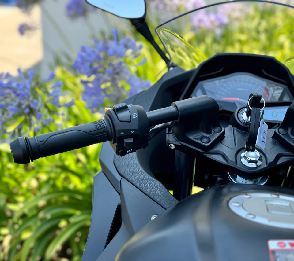 Dragon 200cc Motorcycle - Fully Automatic - CARB Aproved
