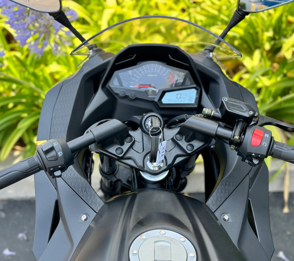 Dragon 200cc Motorcycle - Fully Automatic - CARB Aproved