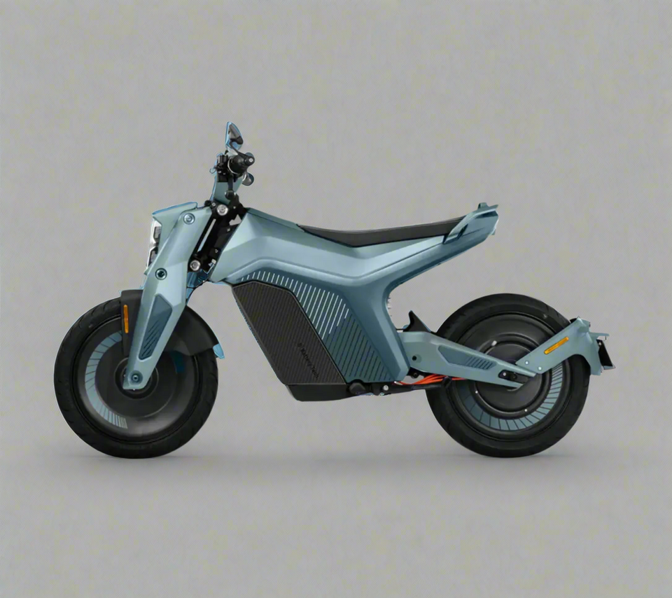 NAXEON I AM PRO | 7.5 KW Motor | 72V Lithium | Automatic Motorcycle