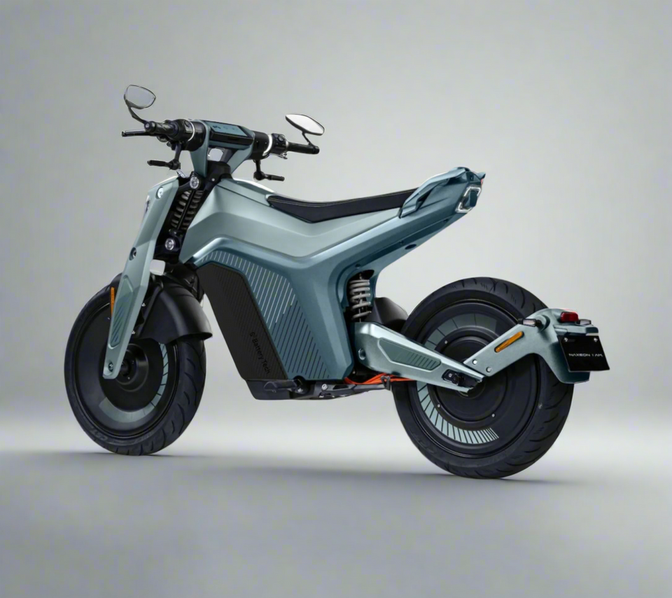 NAXEON I AM | 6.5KW Motor | 72V Lithium Electric Motorcycle | Automatic Street Legal