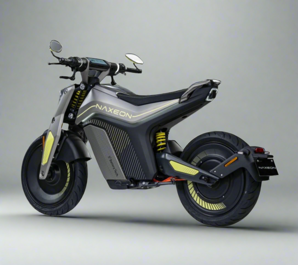 NAXEON I AM PRO | 7.5 KW Motor | 72V Lithium | Automatic Motorcycle