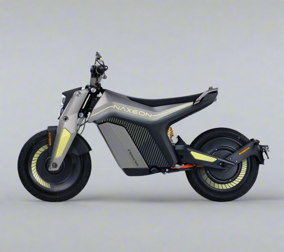 NAXEON I AM PRO | 7.5 KW Motor | 72V Lithium | Automatic Motorcycle