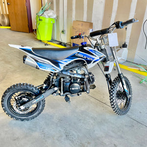 coolster 125cc semi automatic dirt bike. gas dirt bikes for slae