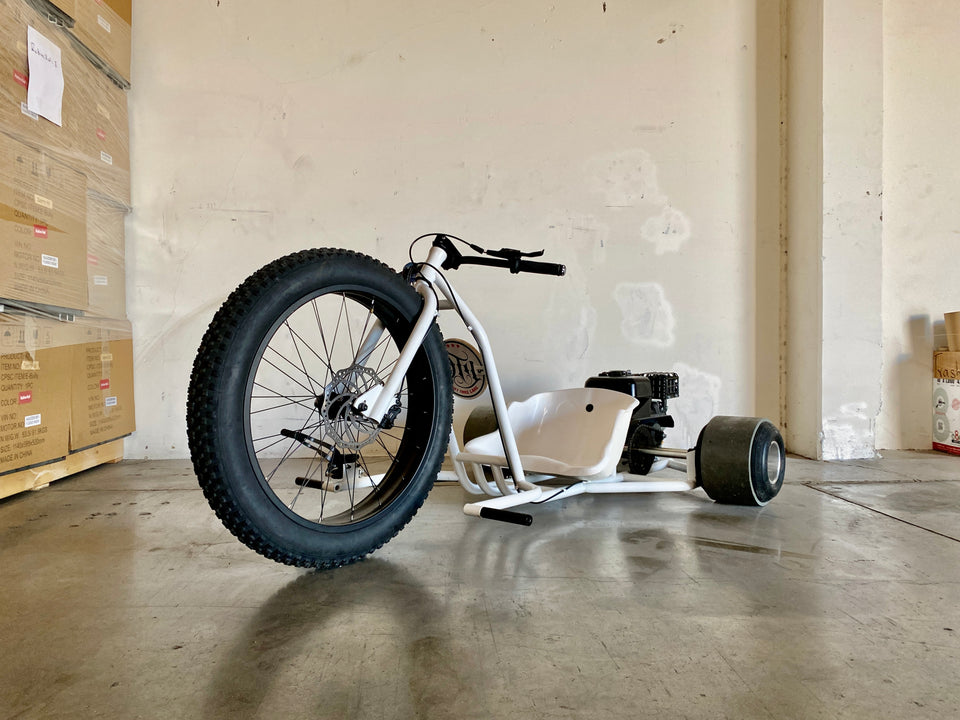 Drift Trike Gang Fat Drifter Three-Wheels 200cc [PRE-ORDER OCTOBER 15TH 2025] White & Black (White Seat)