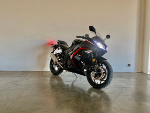 Boom SuperBike Venom BD250-5 Super Bike 250cc full size fuel injected motorcycle 
