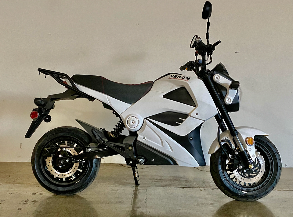 Venom E-Vader 2000W 72V Electric Motorcycle | Belmonte Venom E-Vader 2000W 72V Electric Motorcycle | Belmonte