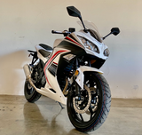 250cc Fuel-Injected Motorcycle - White