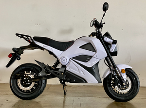 Boom E-Vader 2000W Brushless 72V Electric Motorcycle - BD578Z